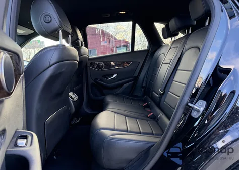 2020 Mercedes-Benz Glc 300 4Matic from USA, damaged, VIN W1N0G8EB7LF819375